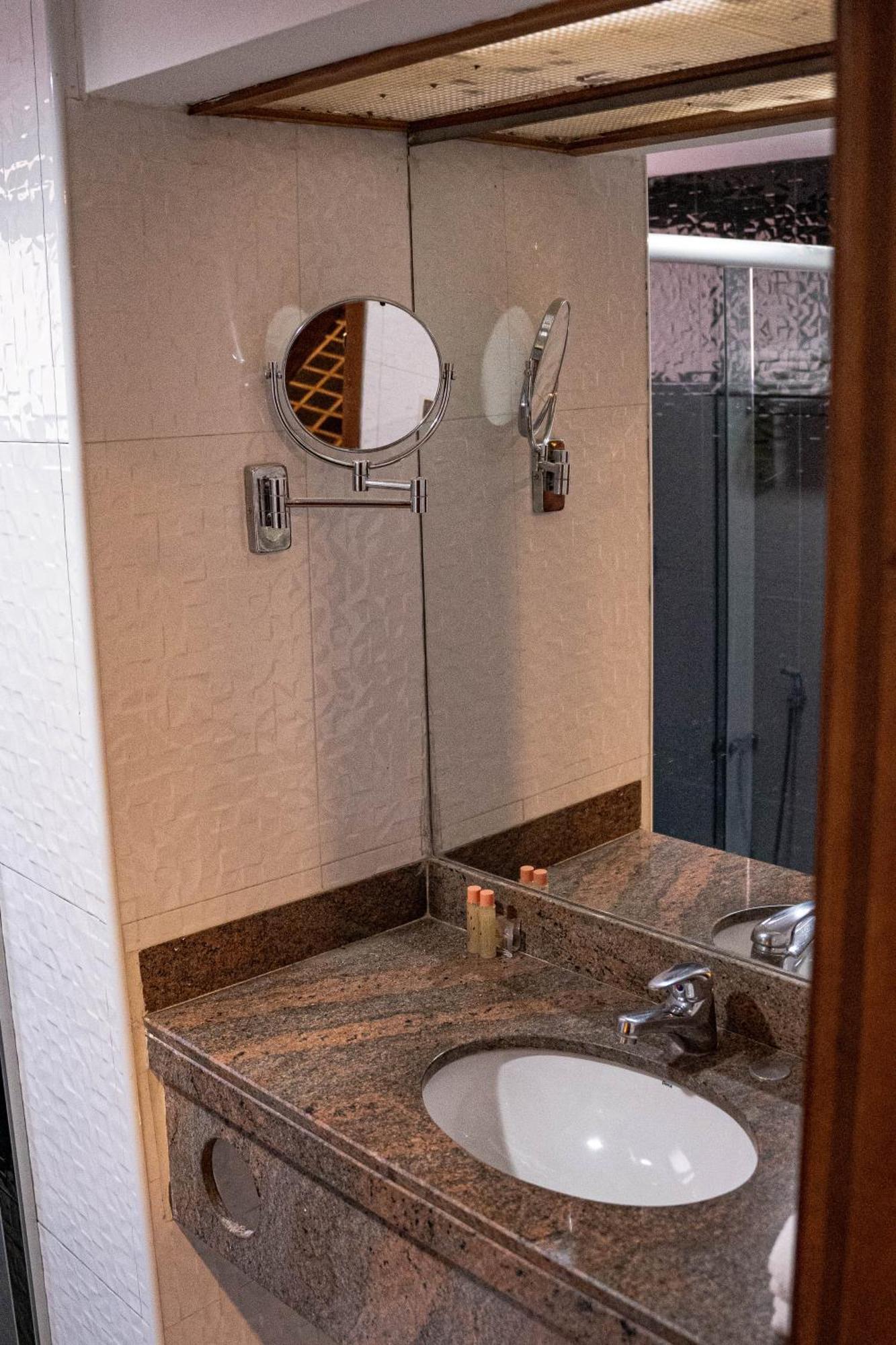 ריבייראו פרטו Black Stream Hotel (Adults Only) חדר תמונה